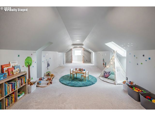 86104 SELLS VIEW Dr, Eugene, OR 97402