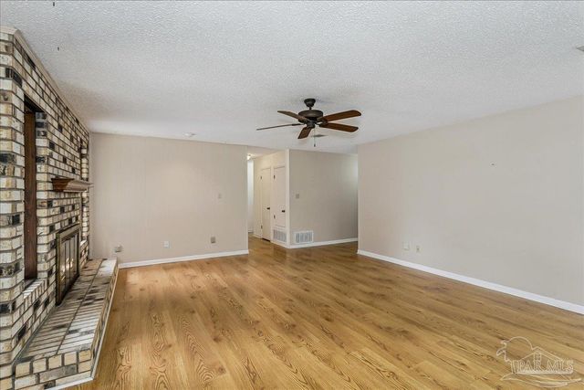 2817 Oak Ridge Dr, Gulf Breeze, FL 32563