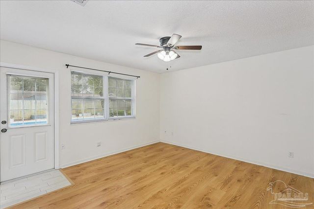 2817 Oak Ridge Dr, Gulf Breeze, FL 32563