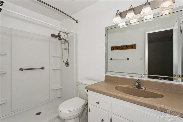 2817 Oak Ridge Dr, Gulf Breeze, FL 32563