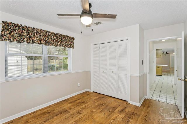 2817 Oak Ridge Dr, Gulf Breeze, FL 32563