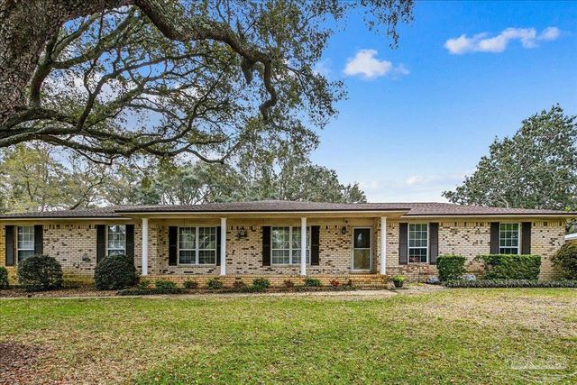 2817 Oak Ridge Dr, Gulf Breeze, FL 32563