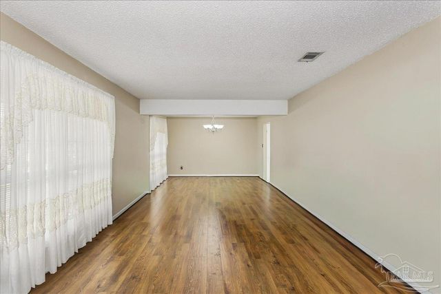 2817 Oak Ridge Dr, Gulf Breeze, FL 32563