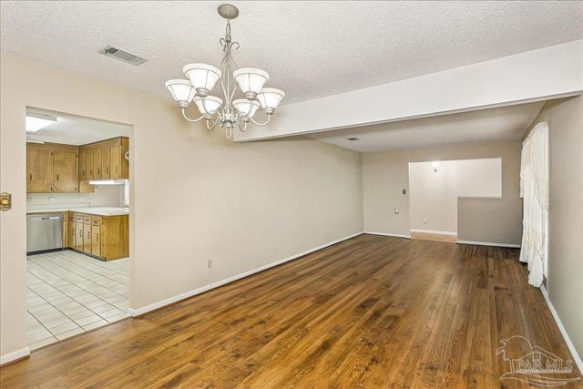 2817 Oak Ridge Dr, Gulf Breeze, FL 32563