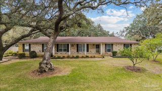 2817 Oak Ridge Dr, Gulf Breeze, FL 32563
