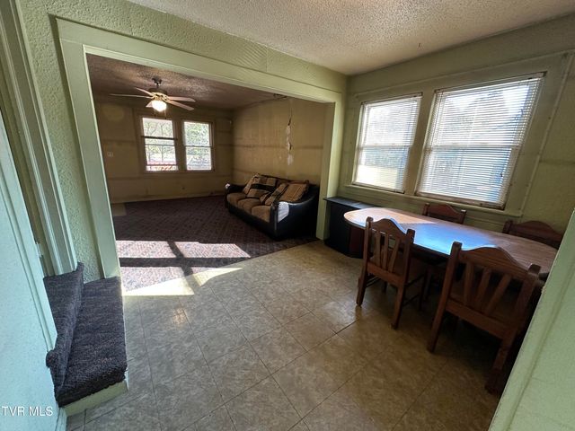 8342 North River Road, Pound, VA 24279