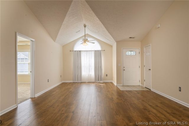 1933 Harmony Circle, Charlestown, IN 47111
