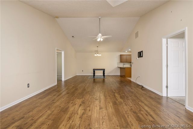 1933 Harmony Circle, Charlestown, IN 47111