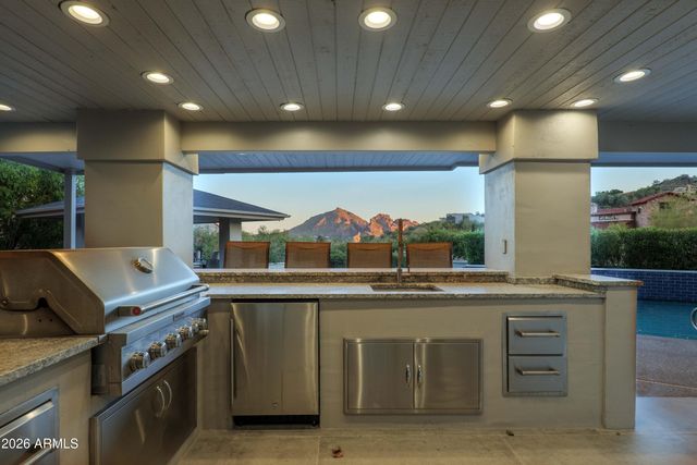 4401 E SPARKLING Lane, Paradise Valley, AZ 85253