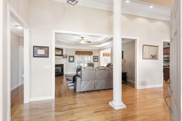 105 Robin Pt, Gallatin, TN 37066