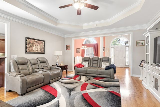105 Robin Pt, Gallatin, TN 37066