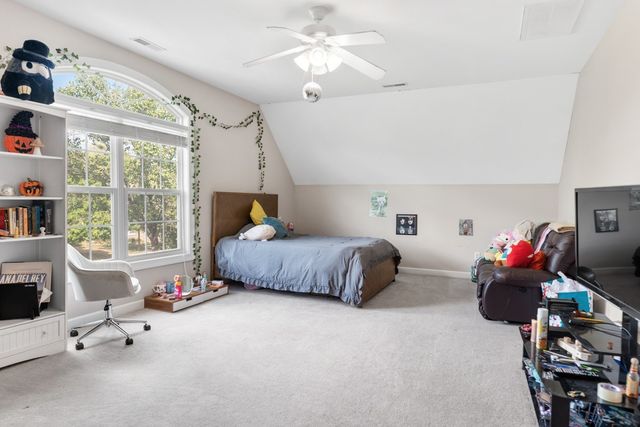 105 Robin Pt, Gallatin, TN 37066