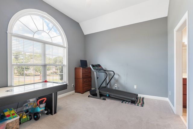 105 Robin Pt, Gallatin, TN 37066