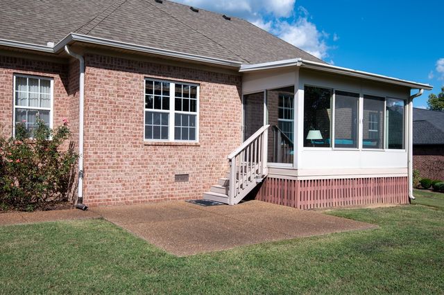 105 Robin Pt, Gallatin, TN 37066