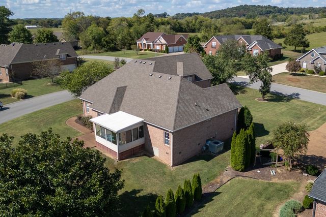 105 Robin Pt, Gallatin, TN 37066