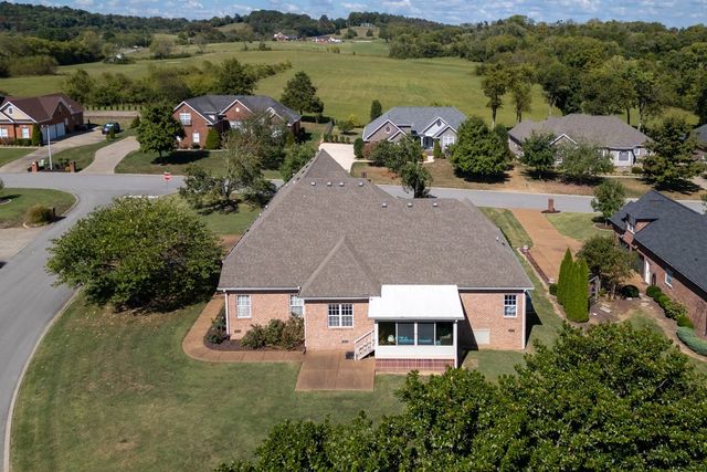 105 Robin Pt, Gallatin, TN 37066