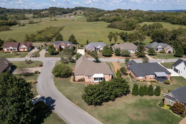105 Robin Pt, Gallatin, TN 37066