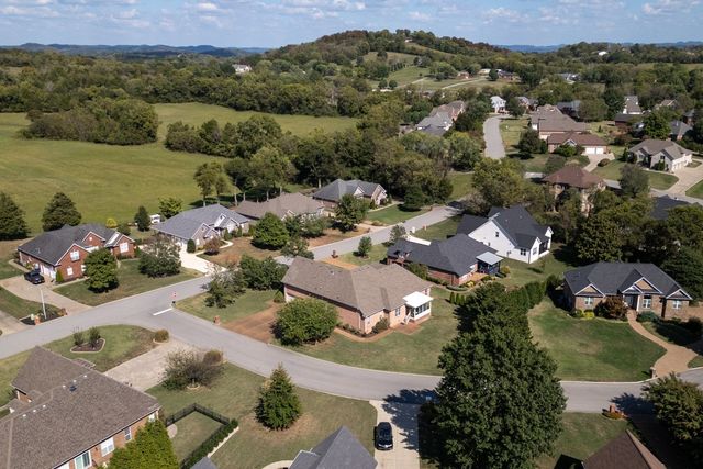 105 Robin Pt, Gallatin, TN 37066