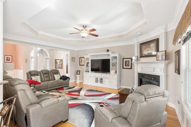 105 Robin Pt, Gallatin, TN 37066