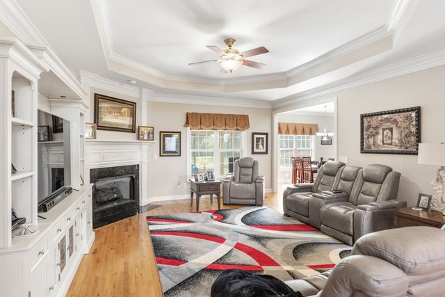 105 Robin Pt, Gallatin, TN 37066