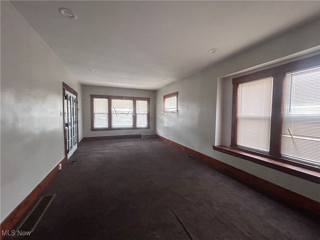 8103 Jeffries Avenue, Cleveland, OH 44105