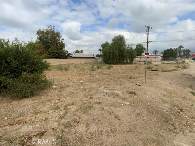 25338 4th, San Bernardino, CA 92410