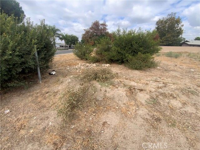 25338 4th, San Bernardino, CA 92410