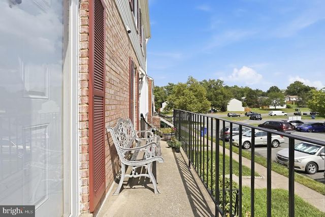 1042-B MARGATE CT, Sterling, VA 20164