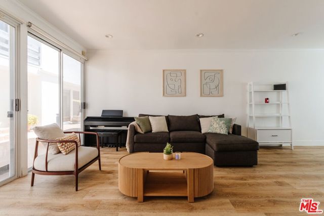 913 Euclid Street 5, Santa Monica, CA 90403