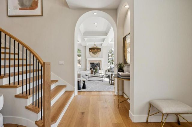 289 Kings Court, San Carlos, CA 94070