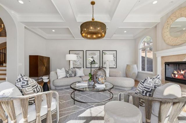 289 Kings Court, San Carlos, CA 94070