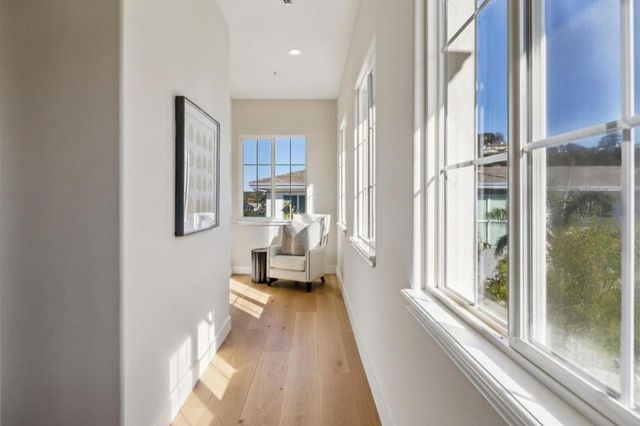 289 Kings Court, San Carlos, CA 94070