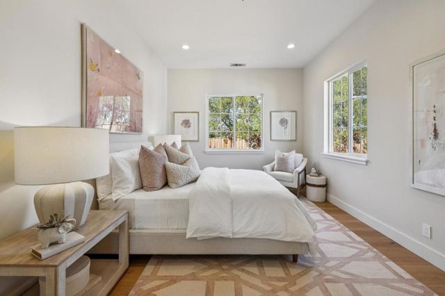 289 Kings Court, San Carlos, CA 94070