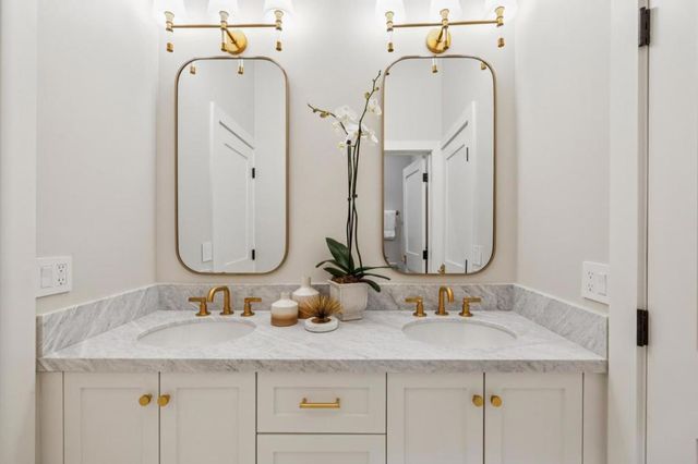 289 Kings Court, San Carlos, CA 94070