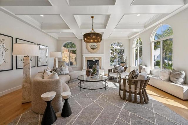 289 Kings Court, San Carlos, CA 94070