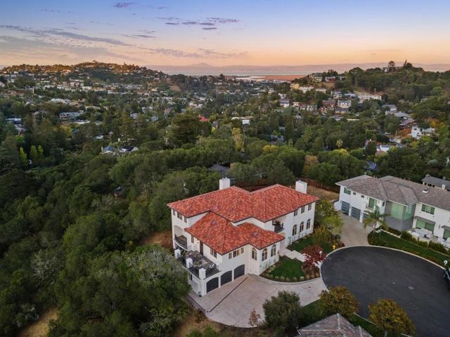 289 Kings Court, San Carlos, CA 94070