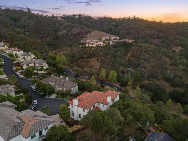 289 Kings Court, San Carlos, CA 94070