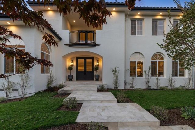 289 Kings Court, San Carlos, CA 94070