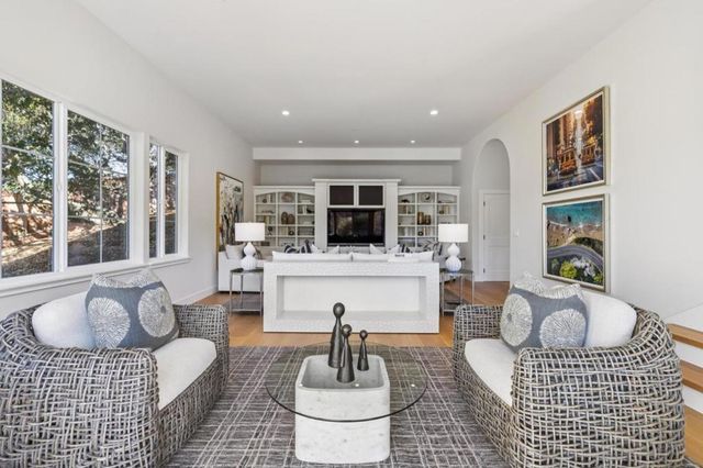 289 Kings Court, San Carlos, CA 94070