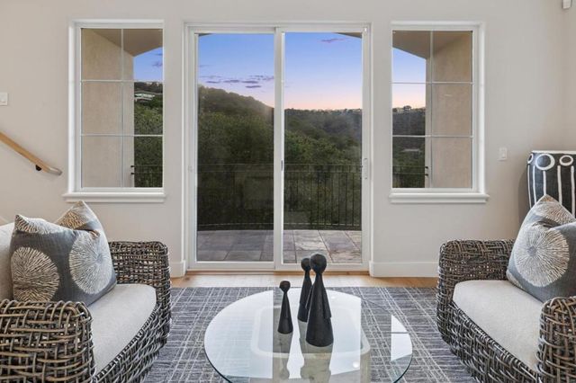 289 Kings Court, San Carlos, CA 94070