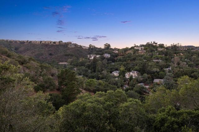 289 Kings Court, San Carlos, CA 94070