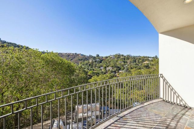 289 Kings Court, San Carlos, CA 94070