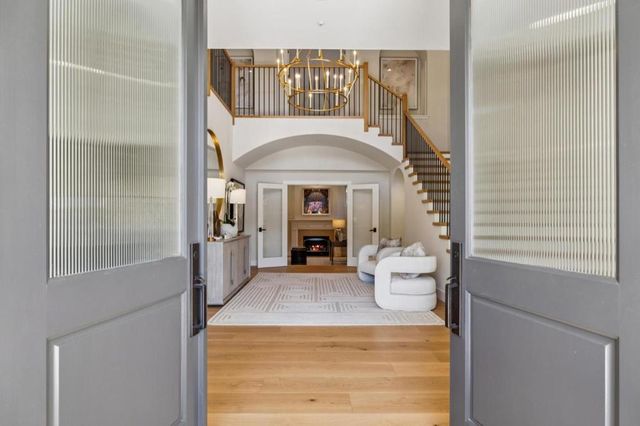 289 Kings Court, San Carlos, CA 94070