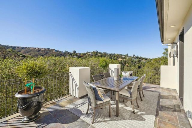 289 Kings Court, San Carlos, CA 94070