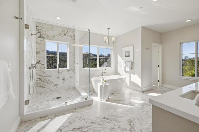 289 Kings Court, San Carlos, CA 94070