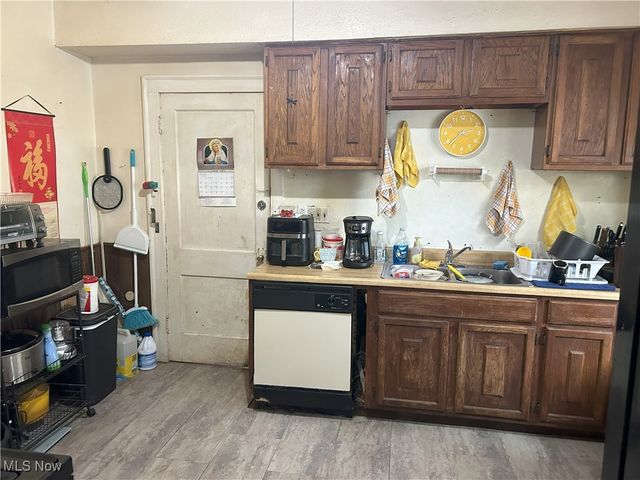 3501 W 136th Street, Cleveland, OH 44111