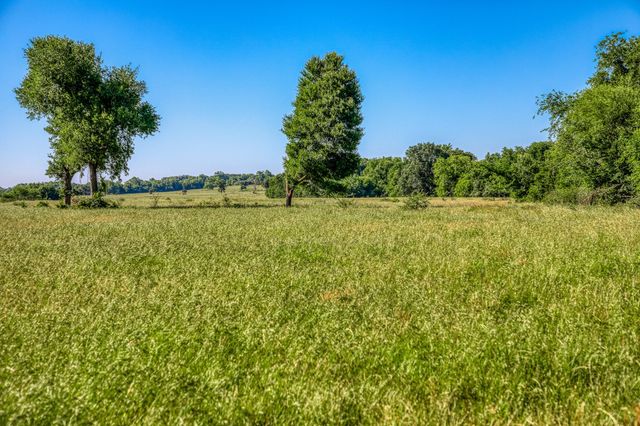 00000 Flat Prairie Road, Washington, TX 77880
