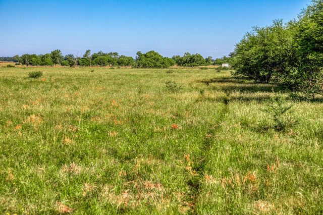 00000 Flat Prairie Road, Washington, TX 77880