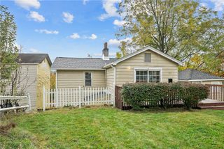 524 5th Ave, Carnegie, PA 15106