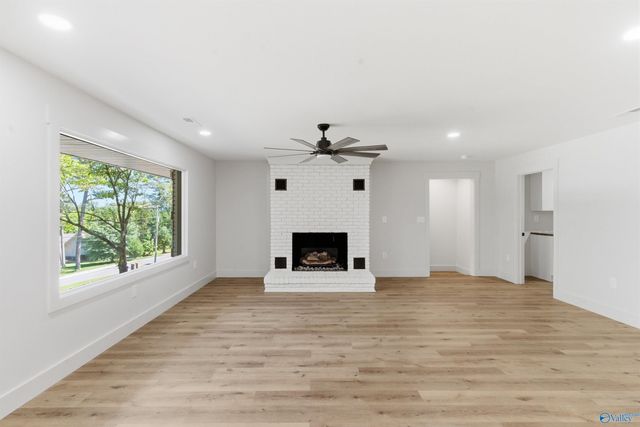 1725 Forest Drive, Guntersville, AL 35976